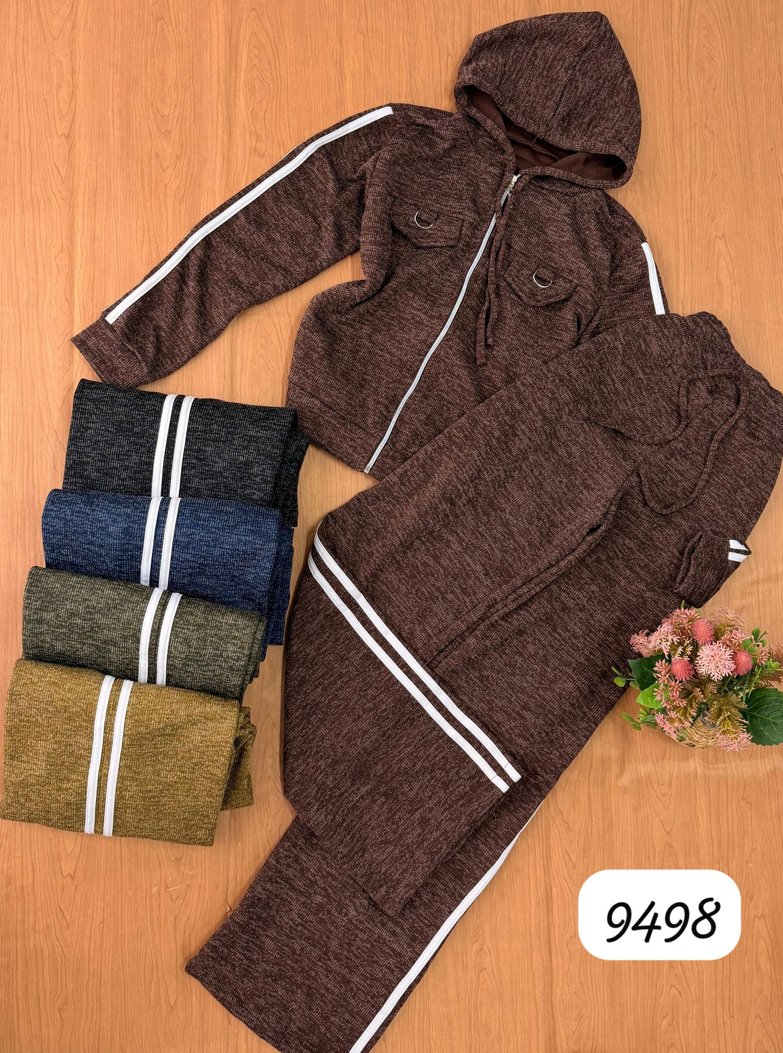 Conjunto lanilla con capucha 9498